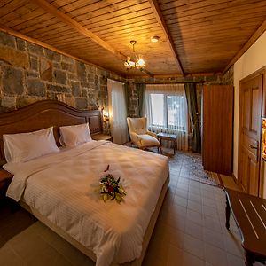 Foleya Mountain Resort Hotel&Villas